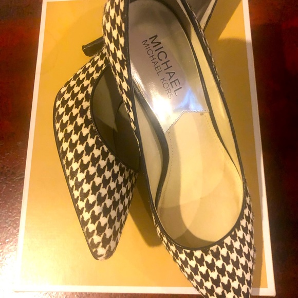 Classy Pumps đź‘ MK